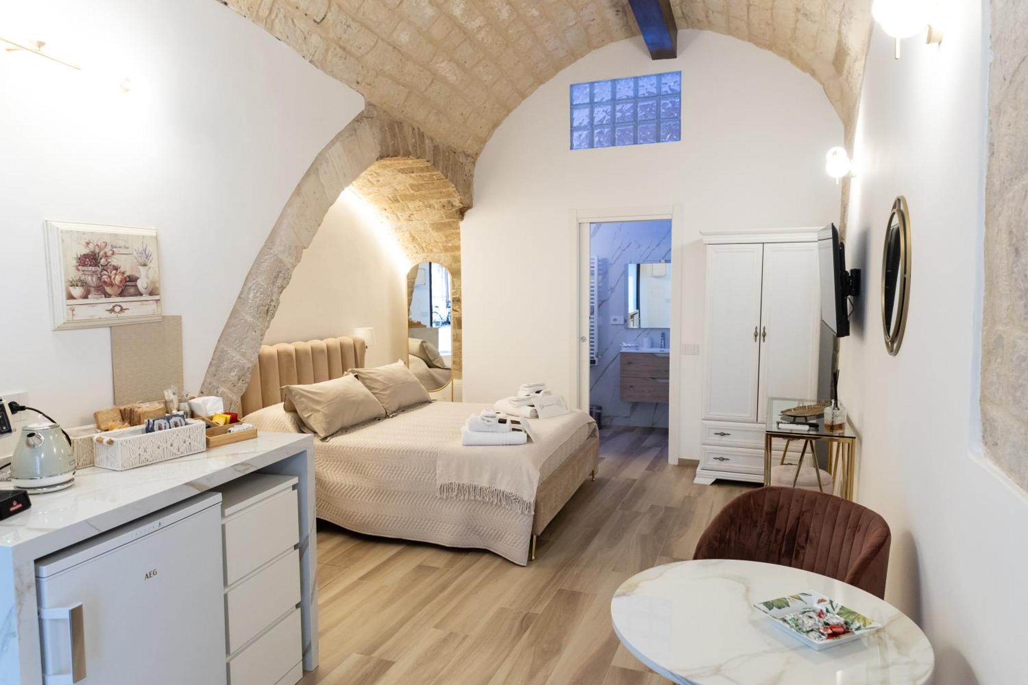 Carola Luxury Room Bari Exterior foto